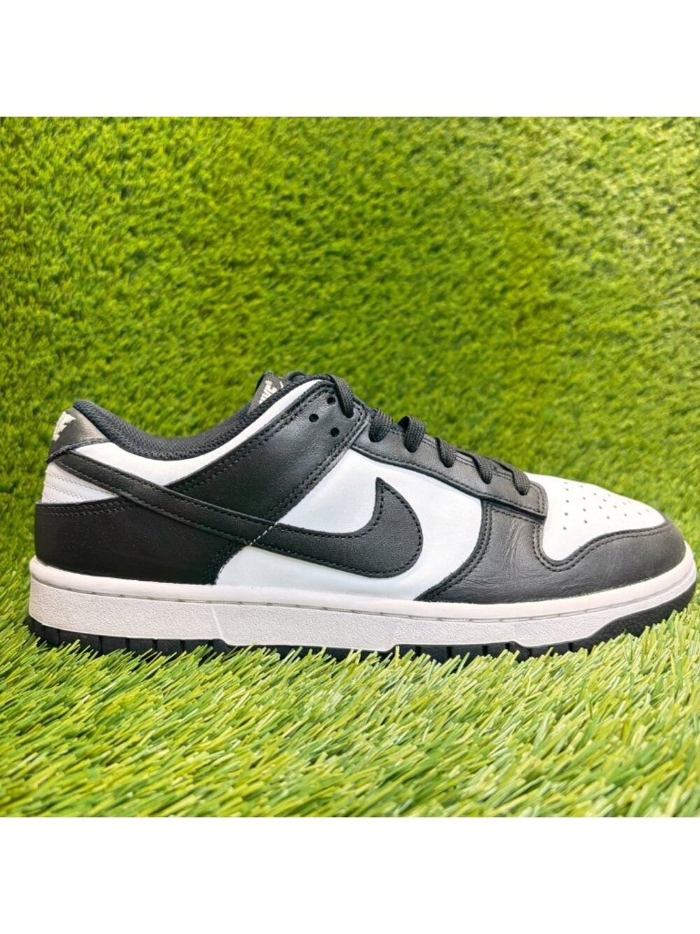 Nike Dunk Low Retro Womens Size 10.5 Black White Athletic Leather Shoes Sneakers